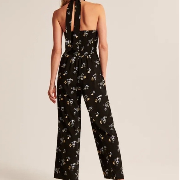 Abercrombie Crossover Twist Front Halter Floral Jumpsuit Black Elastane Back - Picture 2 of 5